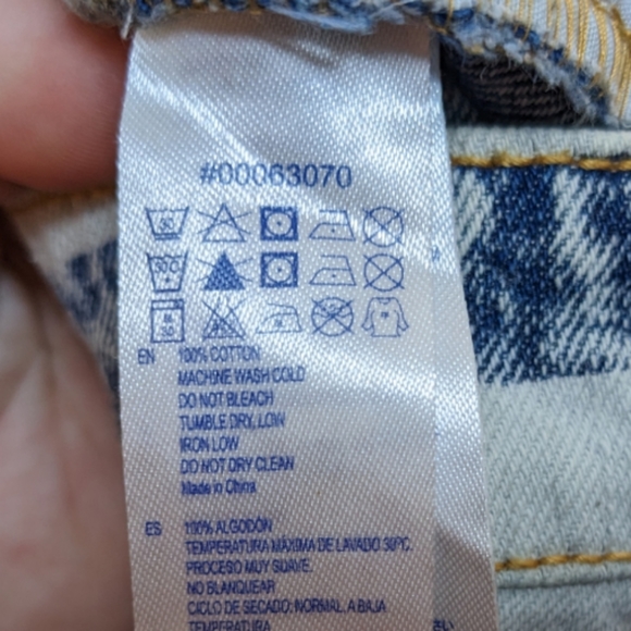 Forever 21 American Flag Distressed Denim Shorts Size 30 🇺🇸💙 - Picture 8 of 8